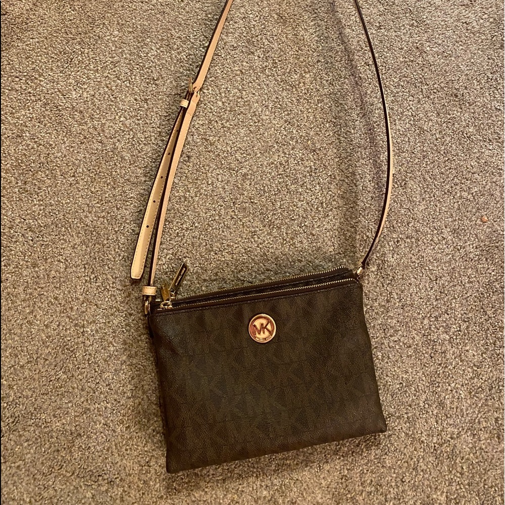 Michael kors purse
